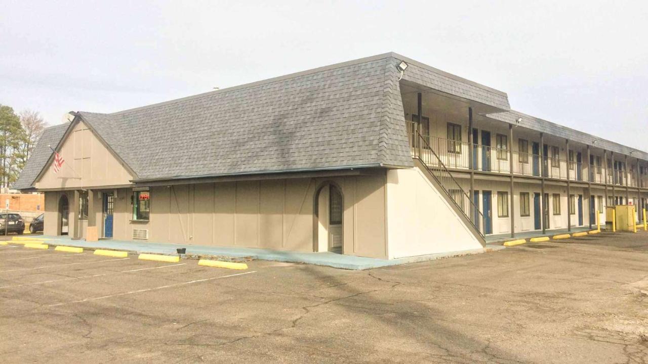 Motel 6 Newport News, Va - Fort Eustis ภายนอก รูปภาพ