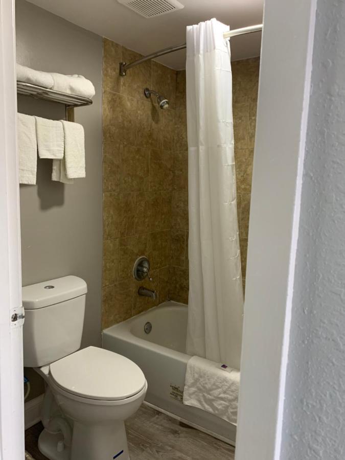 Motel 6 Newport News, Va - Fort Eustis ภายนอก รูปภาพ