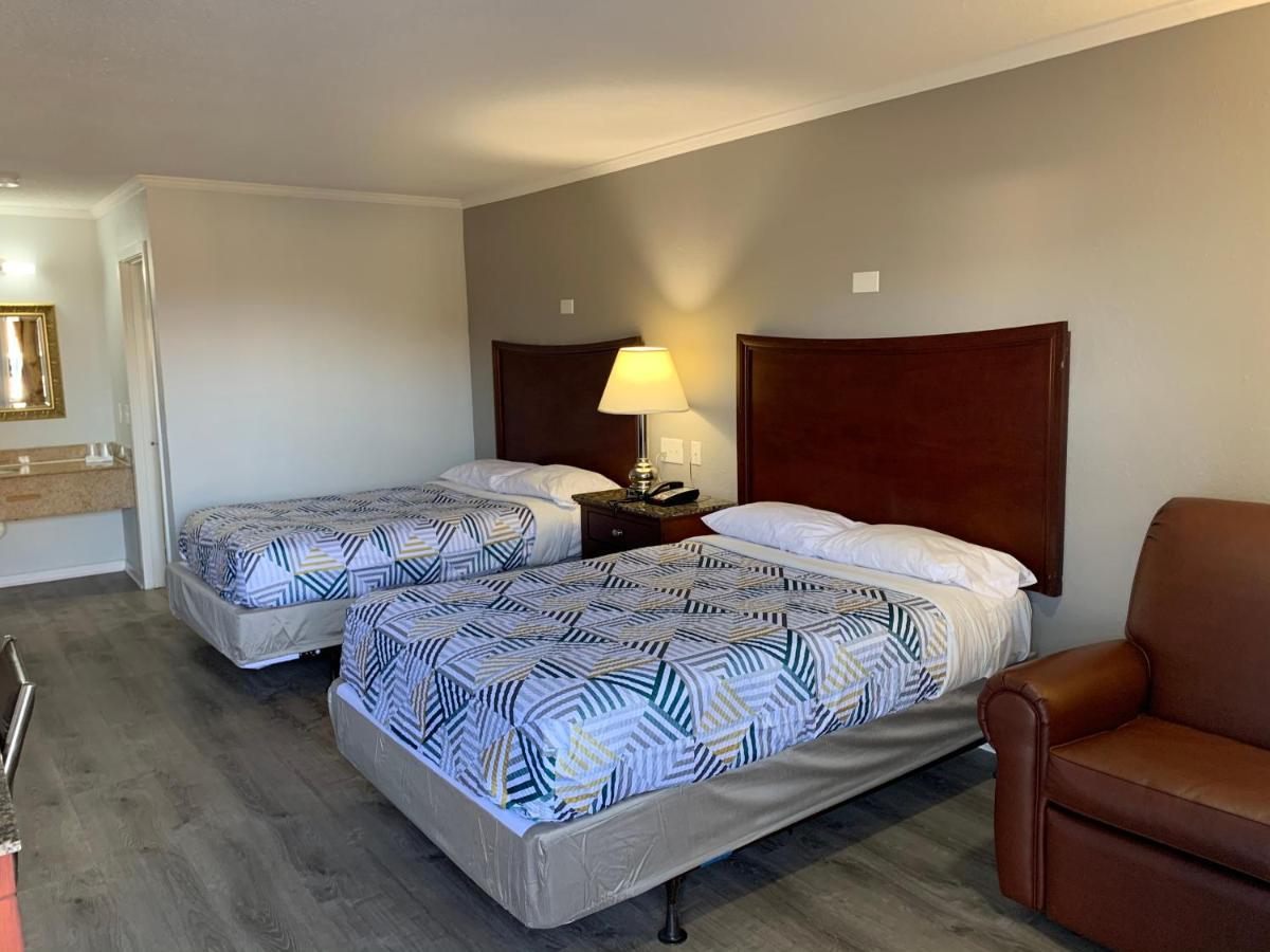 Motel 6 Newport News, Va - Fort Eustis ภายนอก รูปภาพ